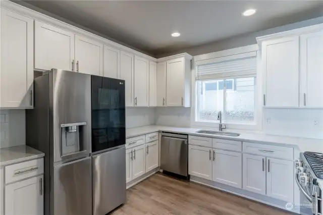 Large Kitchen with Pantry