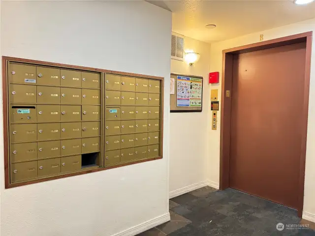 Mailbox and elevator