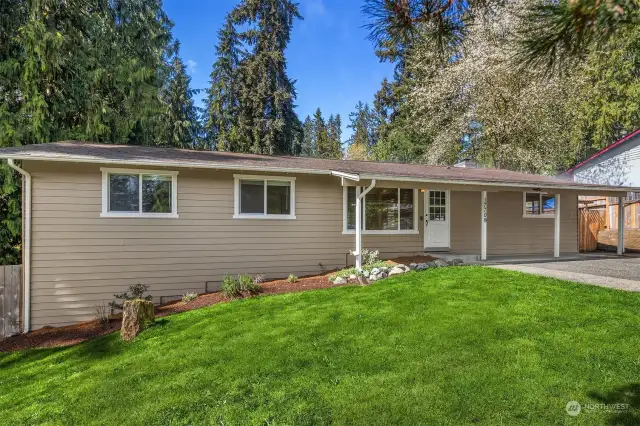 Welcome to Cottage Glen! A fantastic Woodinville neighborhood with easy access to all of Woodinville's incredible offerings: parks & trails, freeway access, Wine Country, shops & restaurants