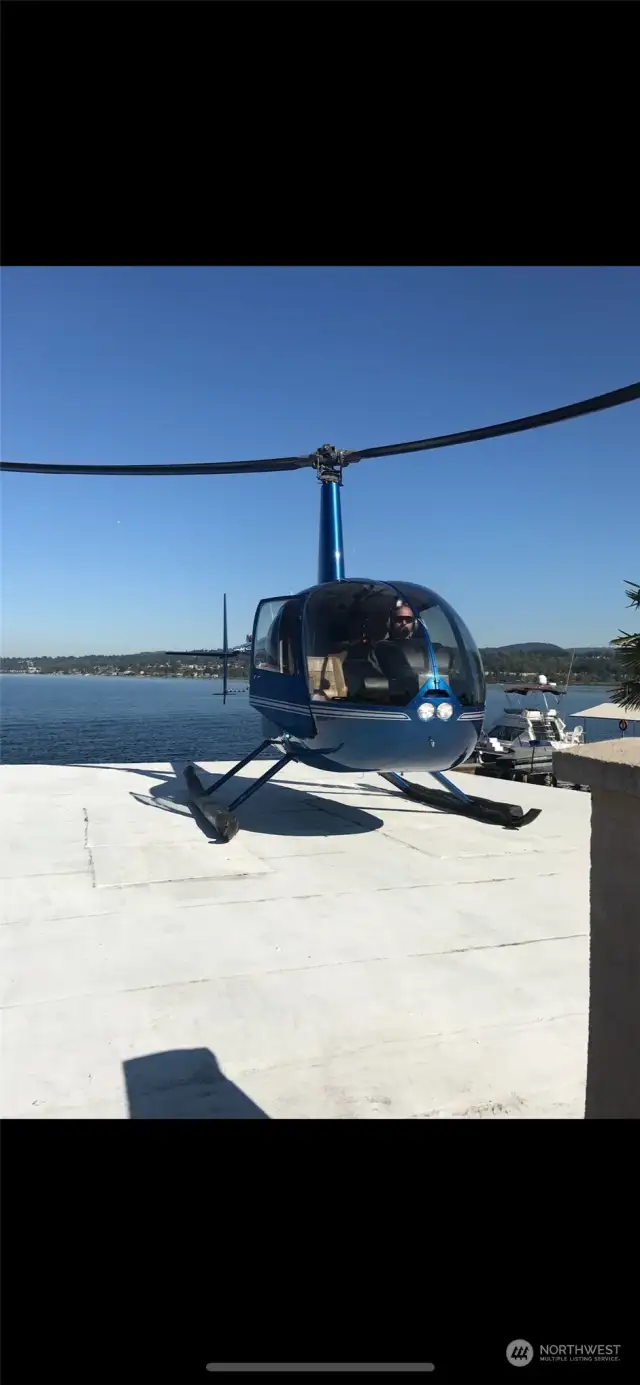Can hold up to a Bell 206
