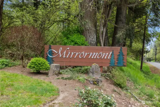 Mirrormont Offer's Club Membership for picincs, park & swim, courts, pea patch 7 more