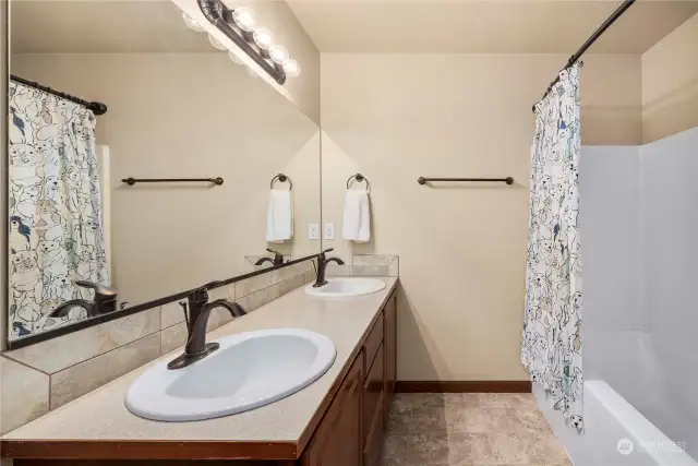 Main Bathroom w/ Double Vanity.