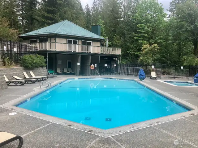 Fireside pool/hot tub & Clubhouse