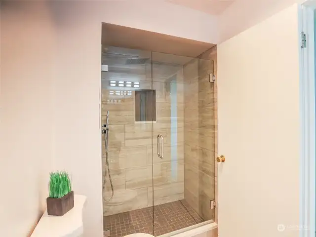 All of the finest finishes will greet you in the gorgeous master bath.