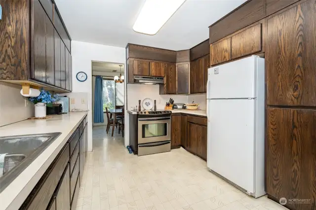 Looking for the home that gives you room to spread your wings. This is the home for you.  Cabinets have 2 lazy susans and pull out shelves in the cabinets for easier access for those hard to access areas of the kitchen.