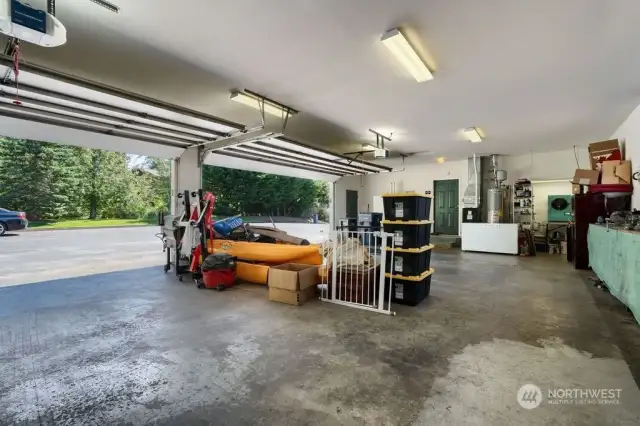 4 car garage is 1152 sq ft