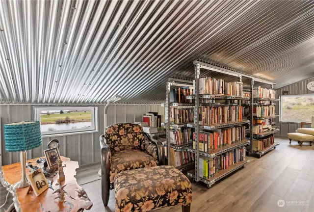 Library w/sliding shelves