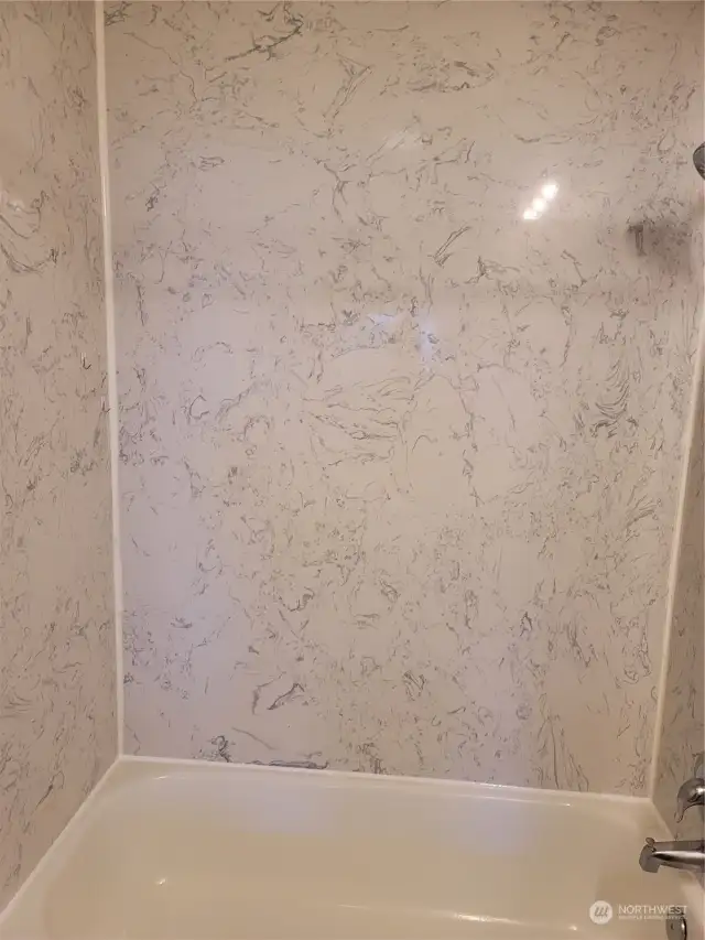 Shower/bath.