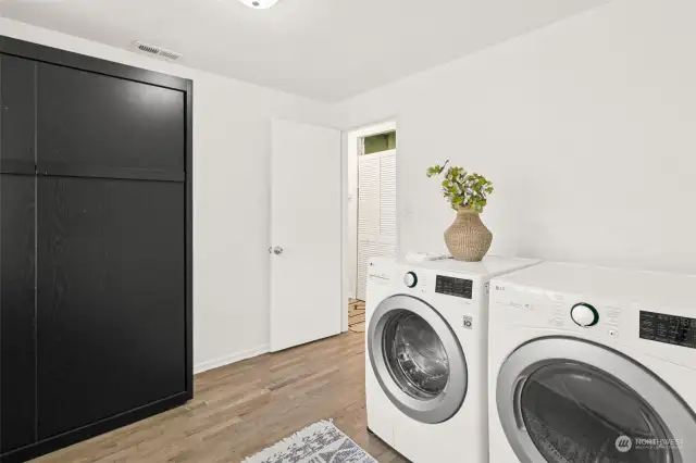 Laundry/spare room with murphy bed