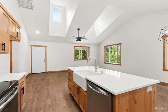 Skylights fill the entire room with natural lighting!