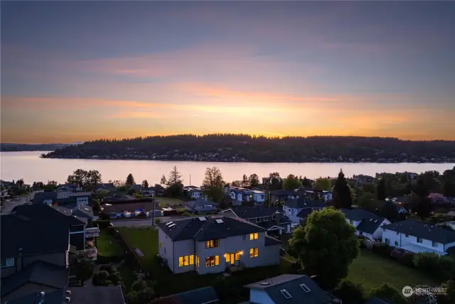 Breathtaking location with views of Lake Washington & the Bellevue Skyline