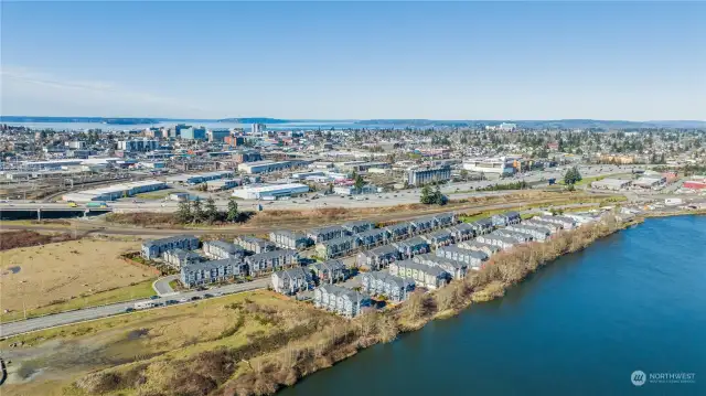 Vibrant downtown Everett just a few minutes away along with the port side of Everett abundant with amenities