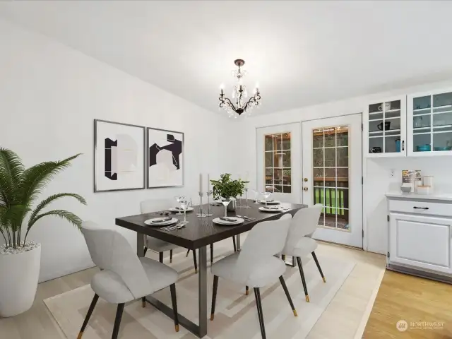 Virtually staged dining room