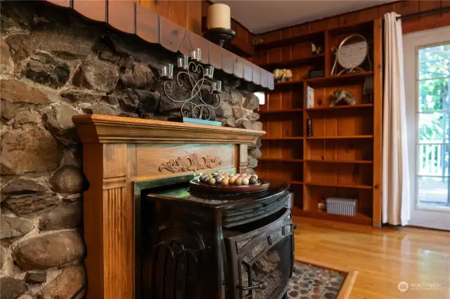 Propane fireplace heats this one level home. Ready for toasty holiday season.