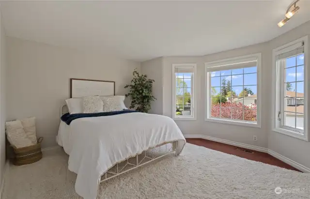 Large 2nd Bedroom with bay window and view