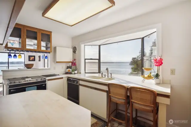 Kitchen with a view, yes please!