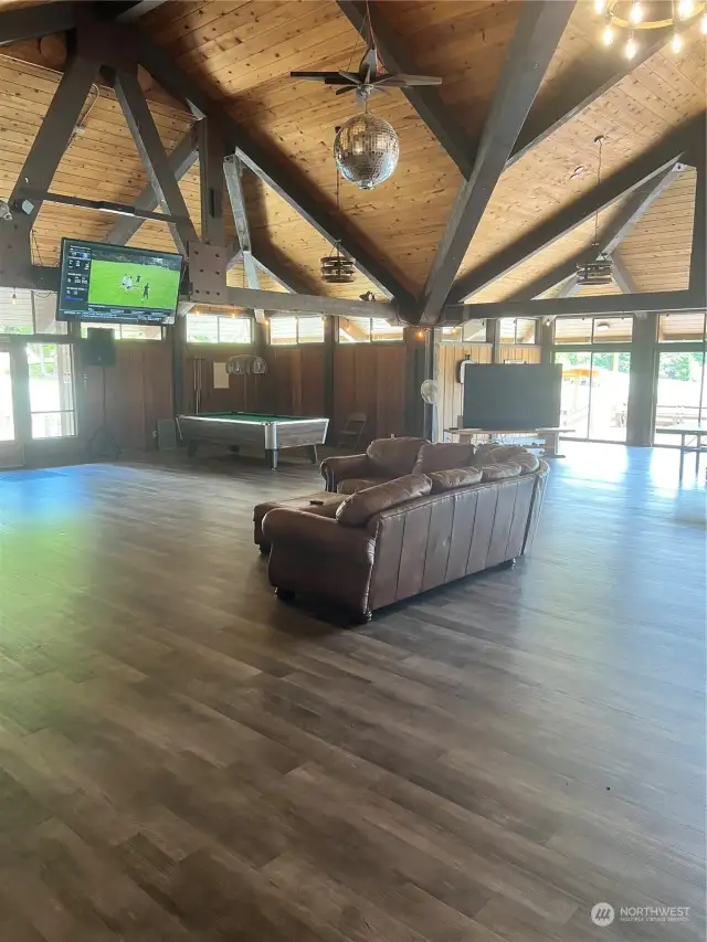 Spacious Clubhouse has air hockey, table tennis and pool table.