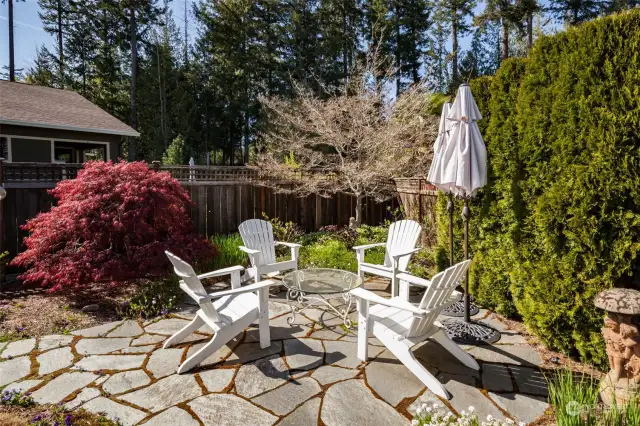 Enjoy the spring sunshine on this flagstone patio