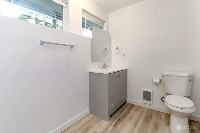 Full bathroom located on the upper level