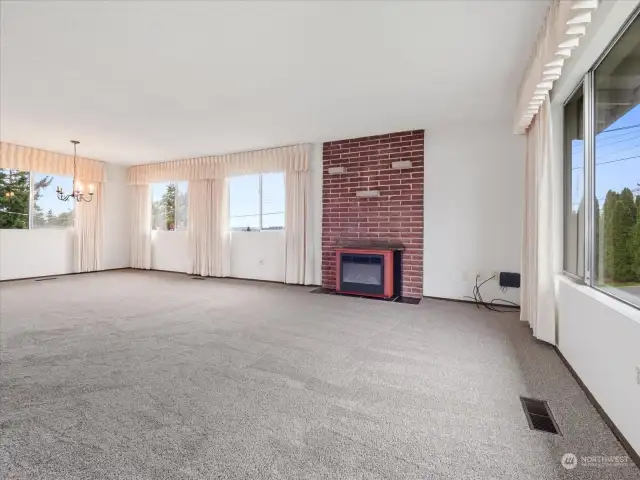 Huge Living room