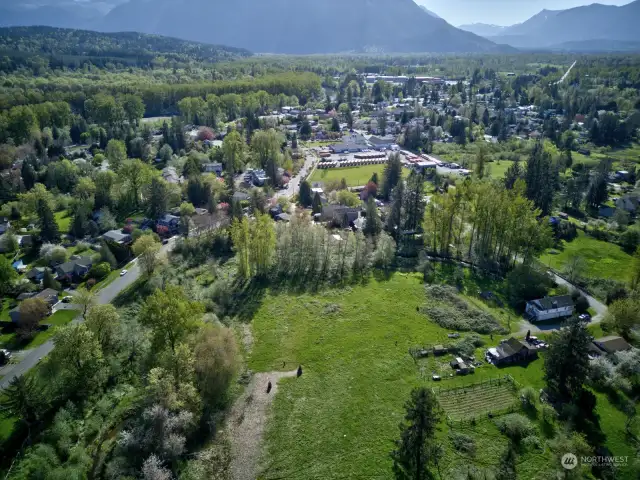 Vacant land in the beautiful Snoqualmie Valley is waiting for your vision!