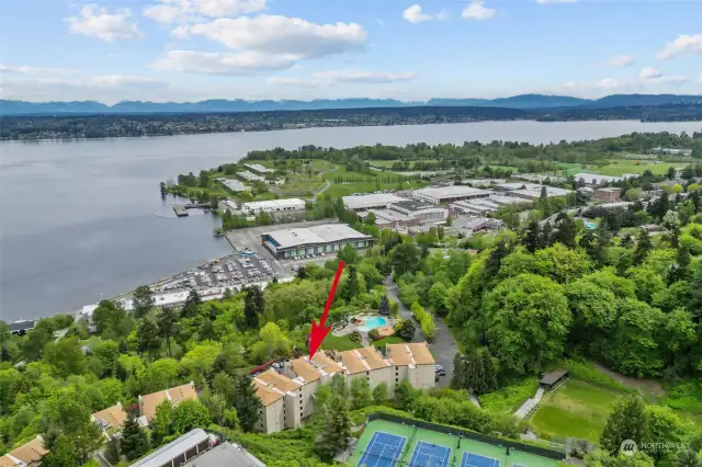 Access to Sandpoint Country Club Driving Range and Tennis courts included with HOA dues