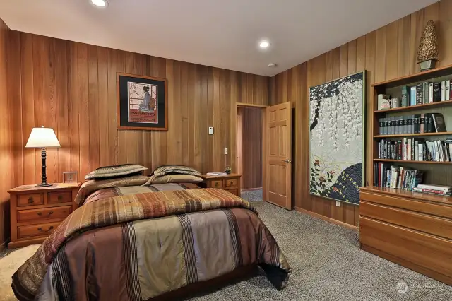 Main floor - 2nd bedroom. Cedars walls.