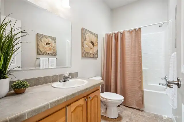 Full sized bathroom fr you and guests.