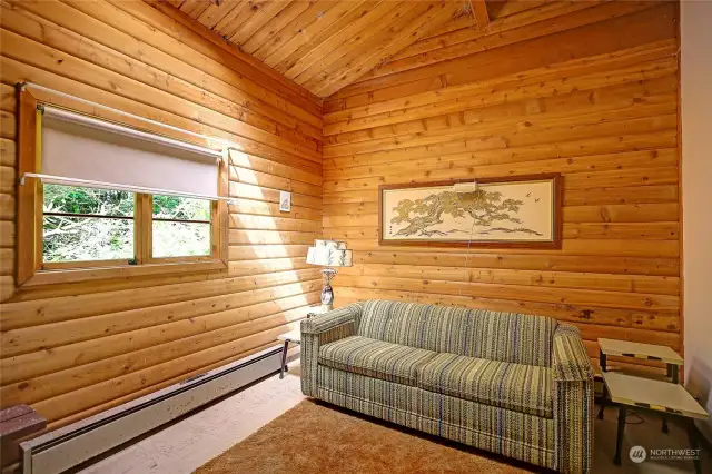 Space to enjoy with enough room to cook, eat, relax in your secluded oasis that is close to everything Whidbey offers!