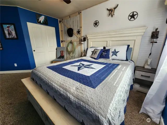 Large Bed in Bedroom 3