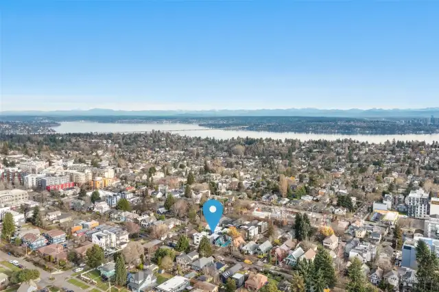 Appreciate proximity to downtown Seattle, Lake Washington, North/South connectivity!