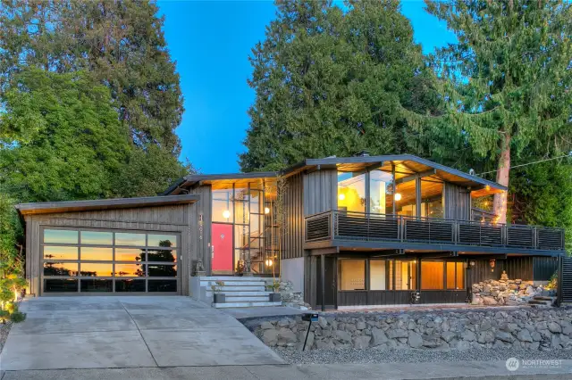 Iconic Fauntleroy mid-century home extensively featured in Atomic Ranch Magazine.