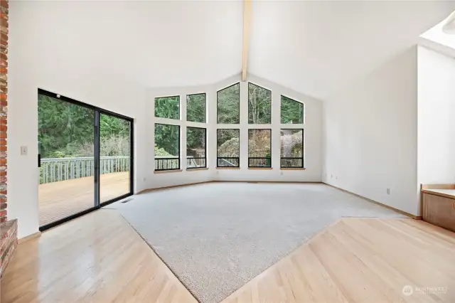 Oversized Windows & Skylights for Tons Of Natural Light