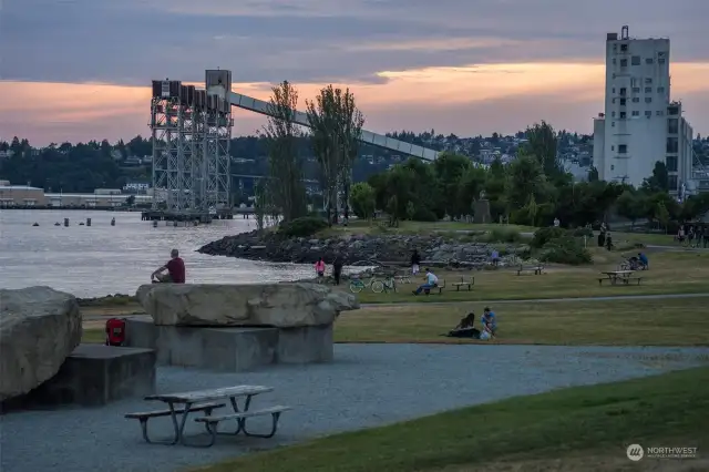 One of the most convenient locations in Seattle is also close to some of its most beautiful views.