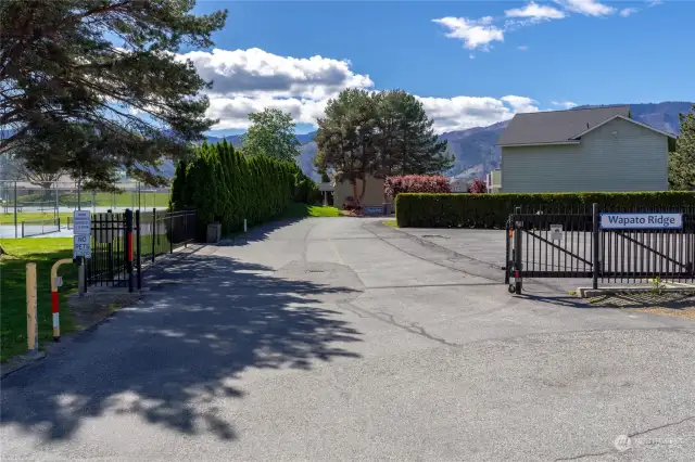 Wapato Ridge gated community with RV/Boat/Trailer Parking at entrance