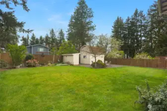 Wow! Host large gatherings in this spacious backyard!
