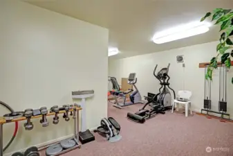 Fully equipped Exercise room open 24 hours