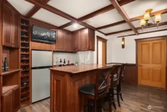 Wet bar for all your entertaining needs.