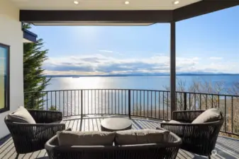 Welcome home to West Seattle's incredible, sparkling views! Enjoy 180 degree western views of the Puget Sound, Olympic Mountains and nearby islands.