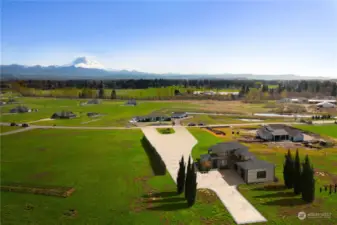 Welcome to this presale opportunity on Lot 18 of Bonney Lake Estates!