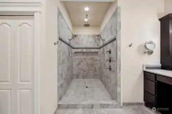 Oversized walk-in shower with dual heads PLUS rain shower head!