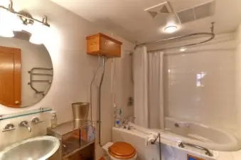 Full bathroom in the basement