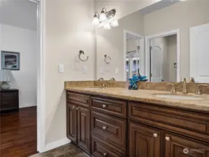 Jack "n Jill bathroom with 2 sinks and tons of storage!