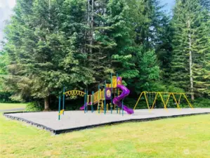 Several playgrounds are located around The Glen