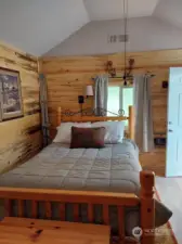 Mt Tahoma bedroom