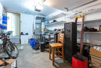 Single car garage & storage