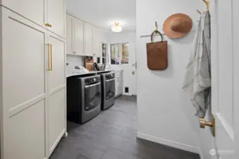 Mud room and Laundry room
