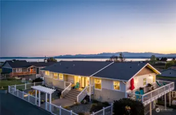 Welcome to a beautifully renovated home nestled in the beachfront community of Bush Point, South Whidbey Island.