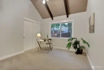 Bedroom #1 on Main w/Vaulted Ceilings and Window overlooking front yard.