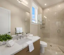 En-suite bathroom for main floor bedroom